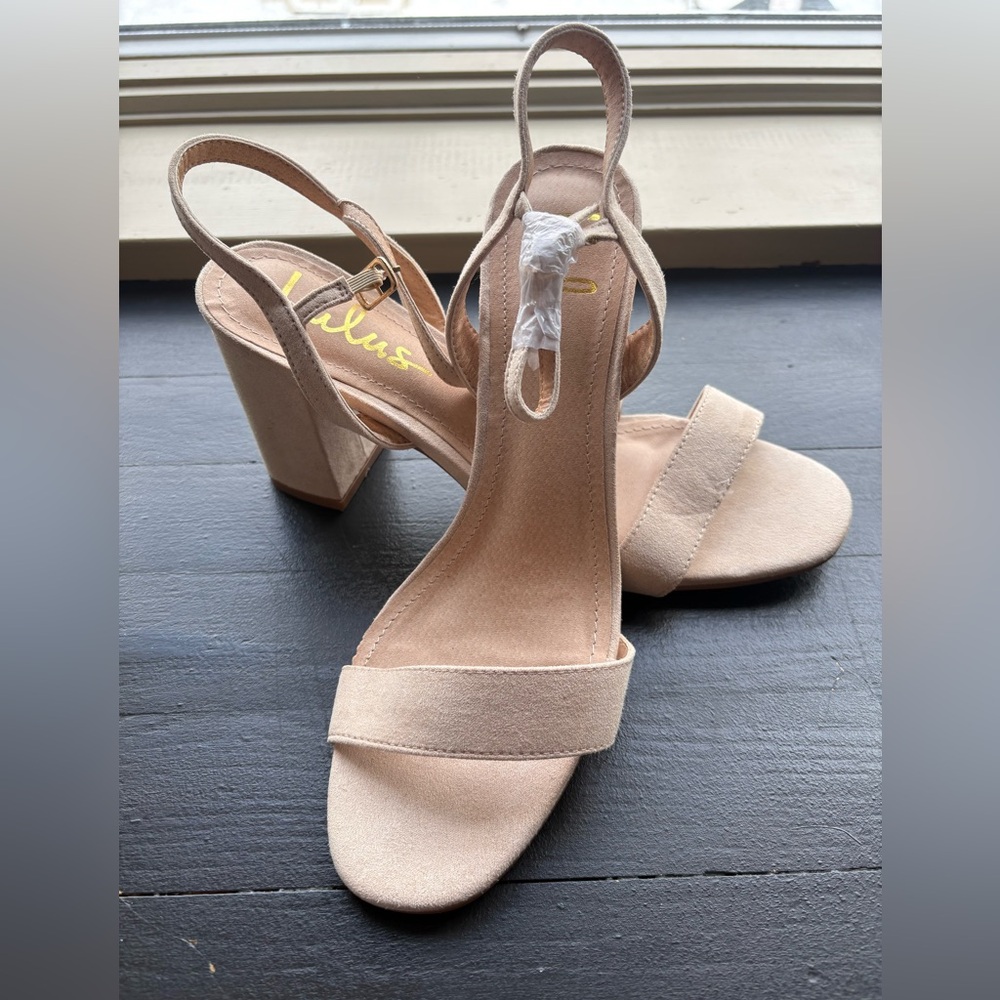 Lulu’s Suede Heels